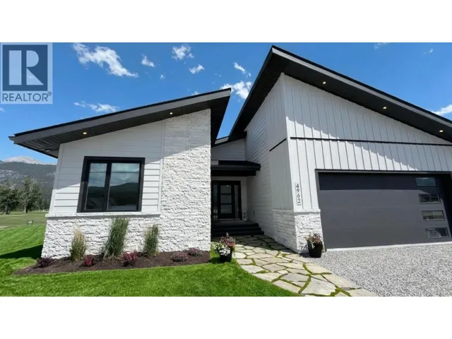 4962 RIVERSIDE Drive, Fairmont Hot Springs, British Columbia V0B1L1