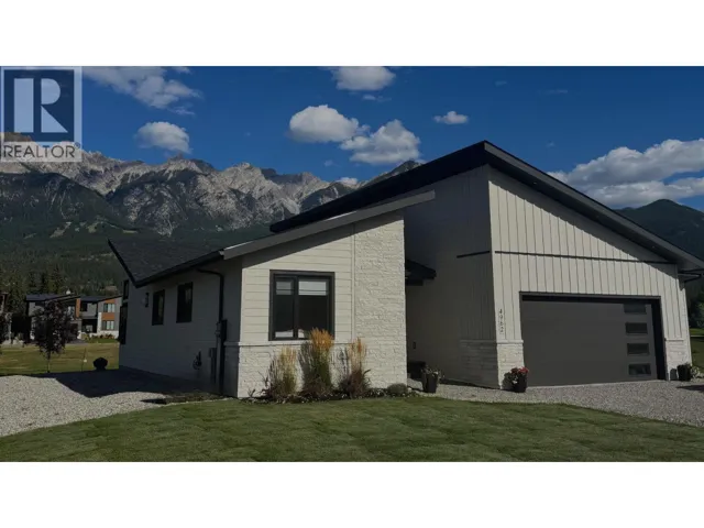 4962 RIVERSIDE Drive, Fairmont Hot Springs, British Columbia V0B1L1