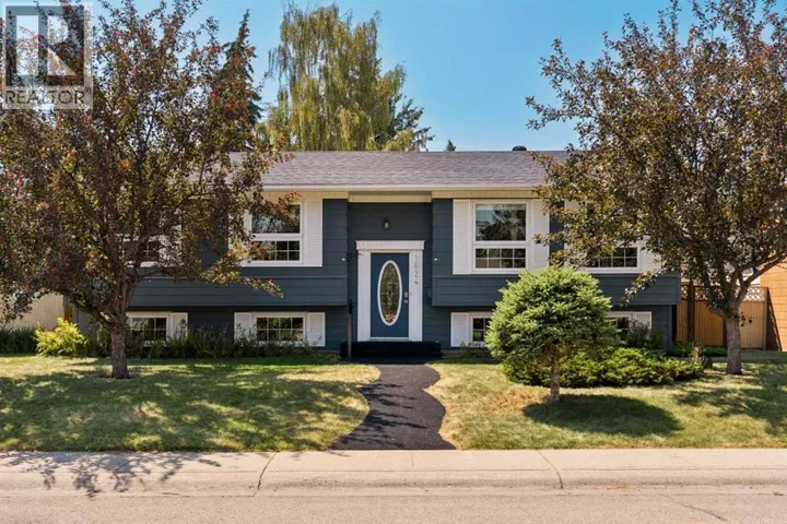 1824 Lake Bonavista Drive SE, Calgary, Alberta T2J3A9