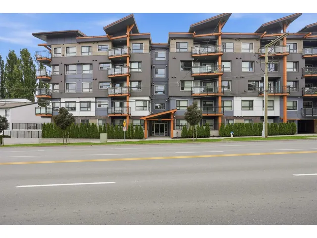 302 33568 GEORGE FERGUSON WAY, Abbotsford, British Columbia V2S0M3
