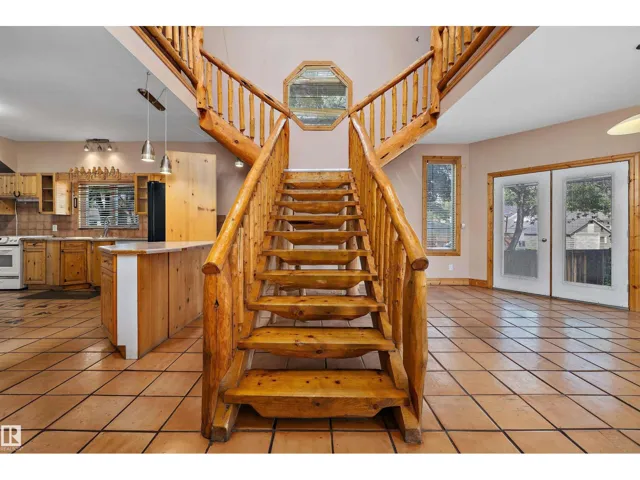 11253 89 ST NW, Edmonton, Alberta T5B3T3