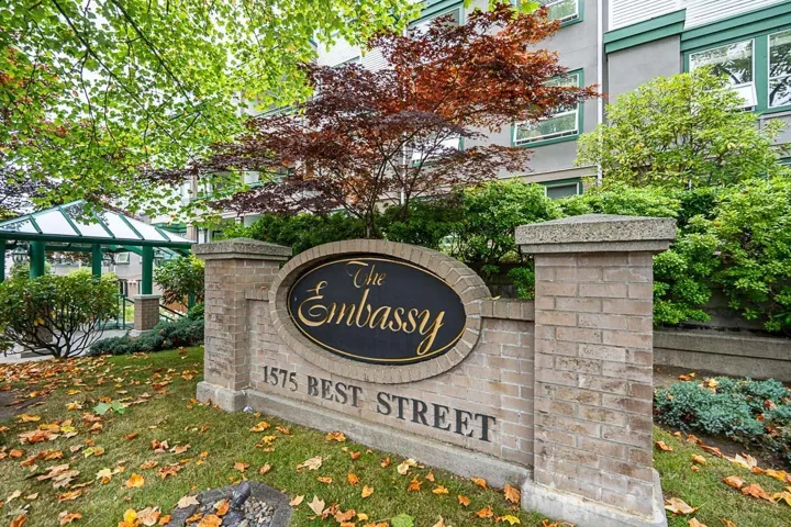 502 1575 BEST STREET, White Rock, British Columbia V4B5K1