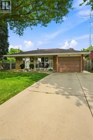 62 OWEN Place, Hamilton, Ontario L8G2H2