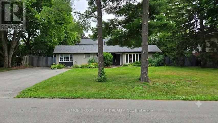 1065 BOMORDA DRIVE, Oakville (CP College Park), Ontario L6H1Y3