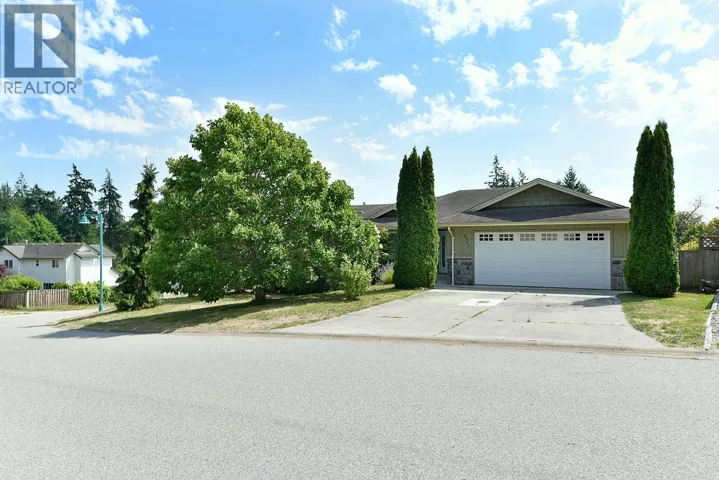 6317 SAMRON ROAD, Sechelt, British Columbia V7Z0N6