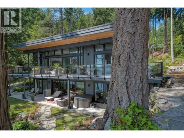 6043 CORACLE DRIVE, Sechelt, British Columbia V7Z0C9