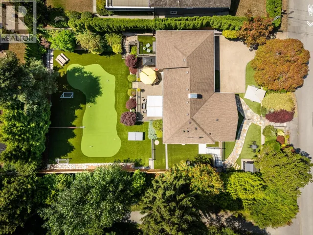 1924 FULTON AVENUE, West Vancouver, British Columbia V7V1S9