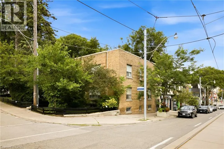 1 KINGSWOOD Road Unit# 7M, Toronto, Ontario M4E3N4