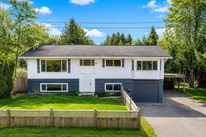 2995 268A STREET, Langley, British Columbia V4W3B9