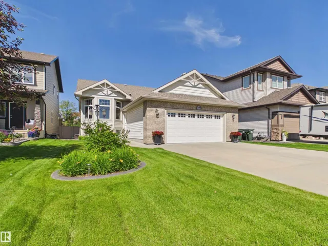 2043 CHRISTOPHER CL, Sherwood Park, Alberta T8H0M9