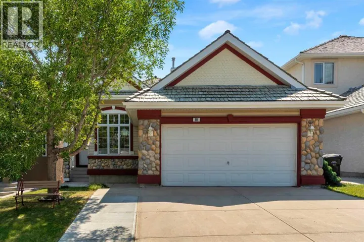 99 Edgeridge View NW, Calgary, Alberta T3A5Z1
