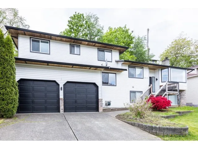 2319 WOODSTOCK DRIVE, Abbotsford, British Columbia V3G2E5