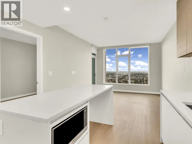4709 2186 GILMORE AVENUE, Burnaby, British Columbia V5C0N7