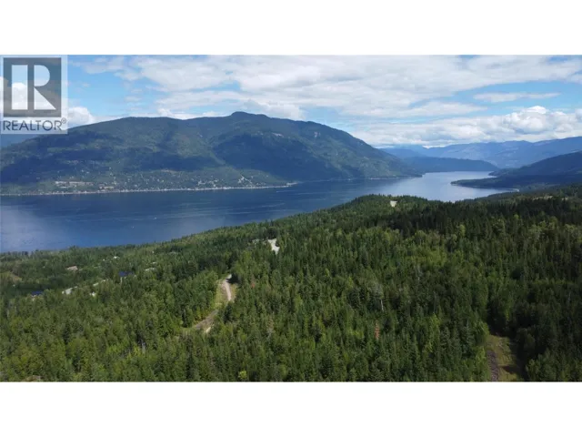 5055 Ridge Road, Eagle Bay, British Columbia V0E1T0