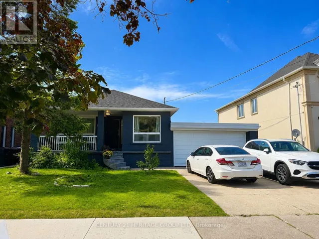 124 REGINA AVENUE, Toronto (Englemount-Lawrence), Ontario M6A1R7