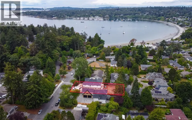 B 3942 Telegraph Bay Rd, Saanich, British Columbia V8N4H7