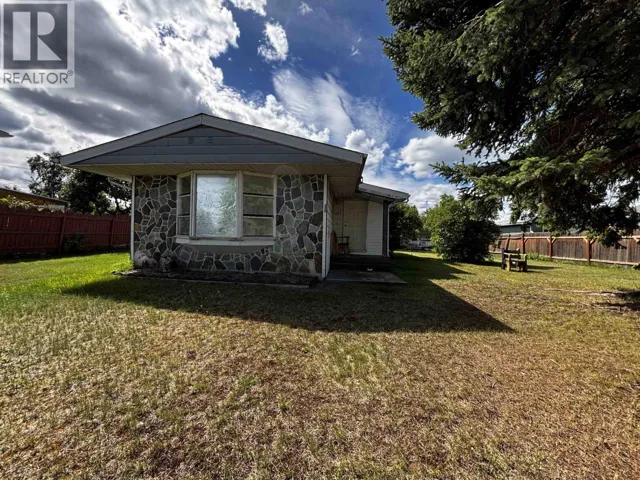 295 N MOFFAT STREET, Prince George, British Columbia V2M3G6