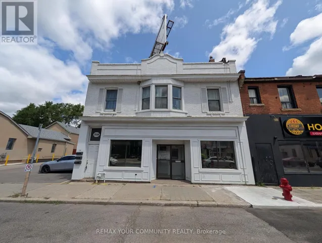 358 MAIN STREET W, Hamilton (Strathcona), Ontario L8P1K2
