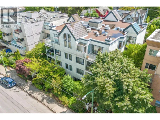 101 3270 W 4TH AVENUE, Vancouver, British Columbia V6K1R9