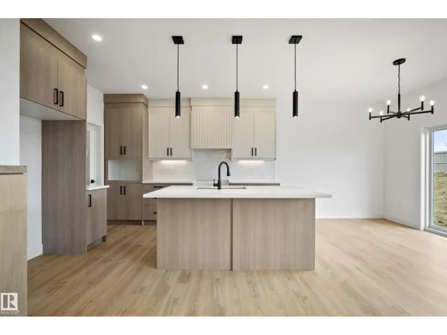 8533 223A ST NW, Edmonton, Alberta T5T8A2