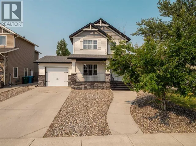 120 Mt Sundial Court W, Lethbridge, Alberta T1J5B7