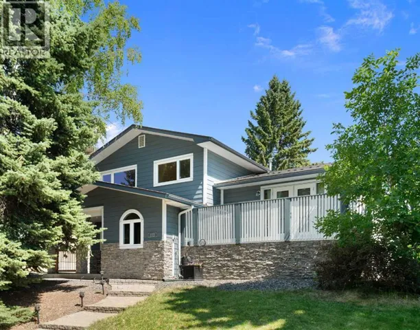 2712 Conrad Drive NW, Calgary, Alberta T2L1B4
