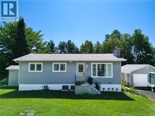 184 Diamond Street, Fredericton, New Brunswick E3G7V1