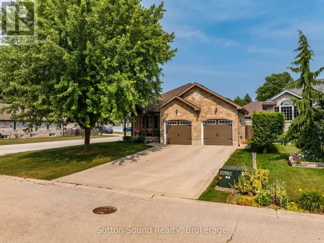 221 2ND AVENUE W, Owen Sound, Ontario N4K0A6