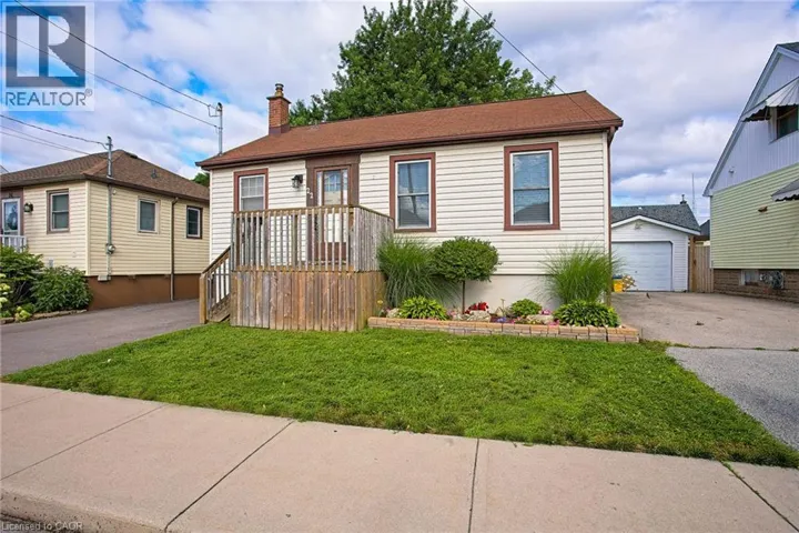 22 EAST 11TH Street, Hamilton, Ontario L9A3T2