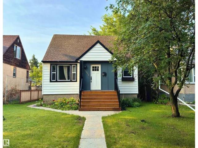 10915 67 AV NW, Edmonton, Alberta T6H2A5