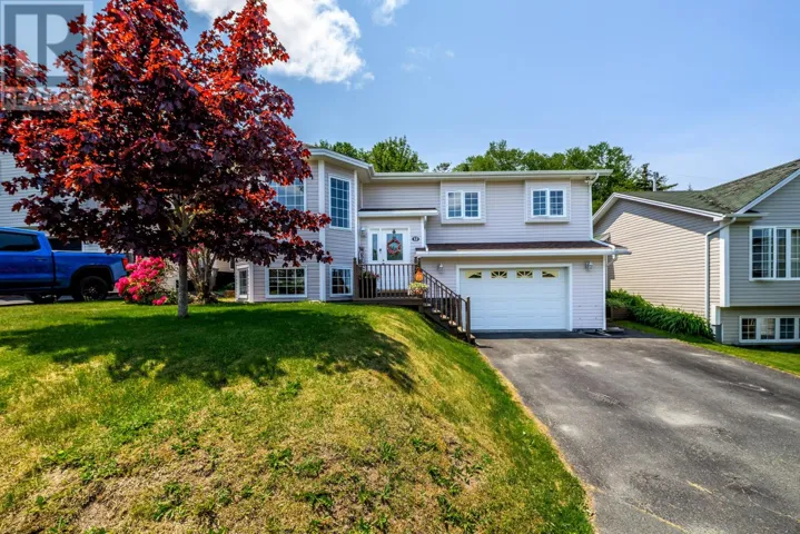 42 Mainsail Drive, Topsail, Newfoundland & Labrador A1W2G4