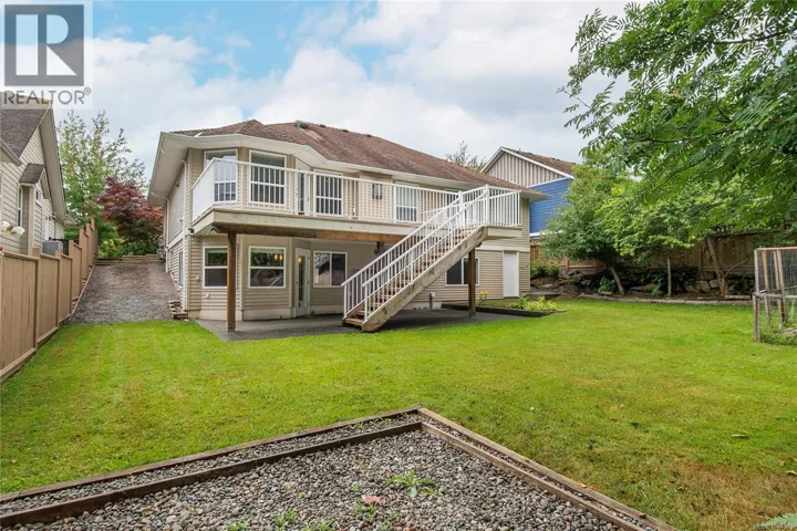 228 Maryland Rd, Campbell River, British Columbia V9W8H5