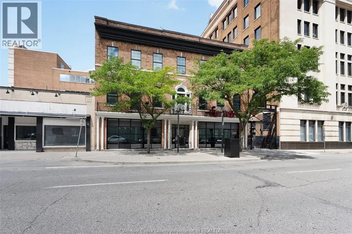 58 CHATHAM STREET West, Windsor, Ontario N9A5M6