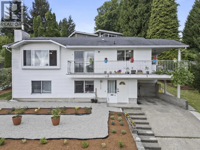1125 CECILE DRIVE, Port Moody, British Columbia V3H1M8