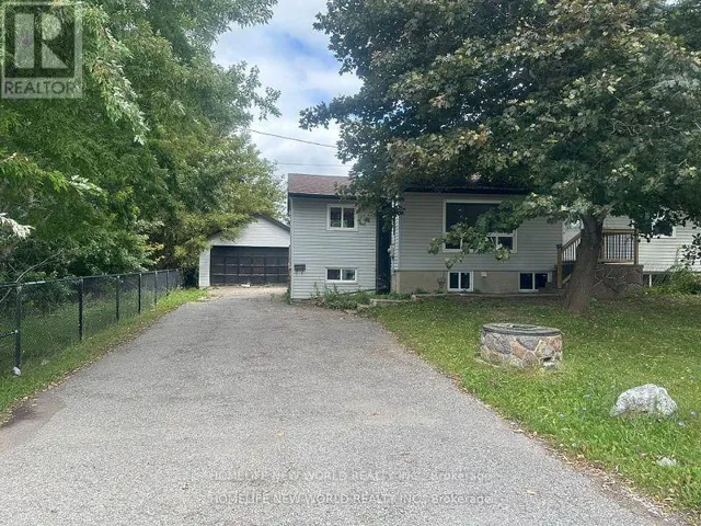 15395 BAYVIEW AVENUE, Aurora, Ontario L4G0K9