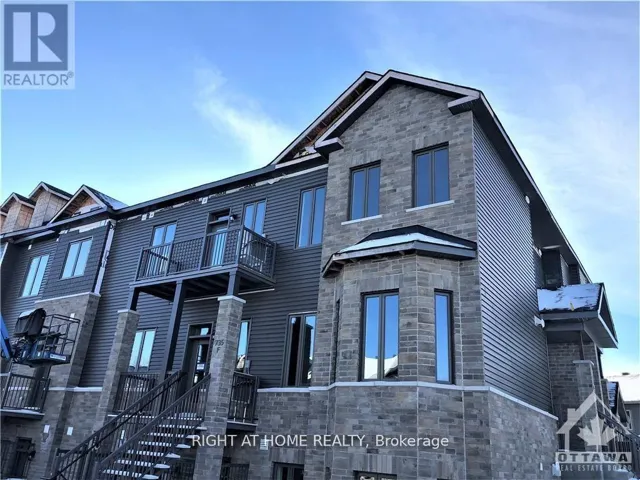 G - 735 DEARBORN PRIVATE, Ottawa, Ontario K1T0W3