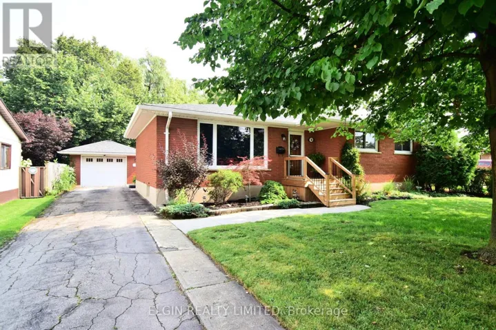 15 STEELE STREET, St. Thomas, Ontario N5R2Y2