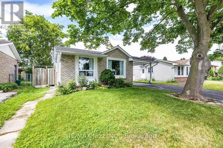 22 DEERPARK CRESCENT, Clarington (Bowmanville), Ontario L1C3M3