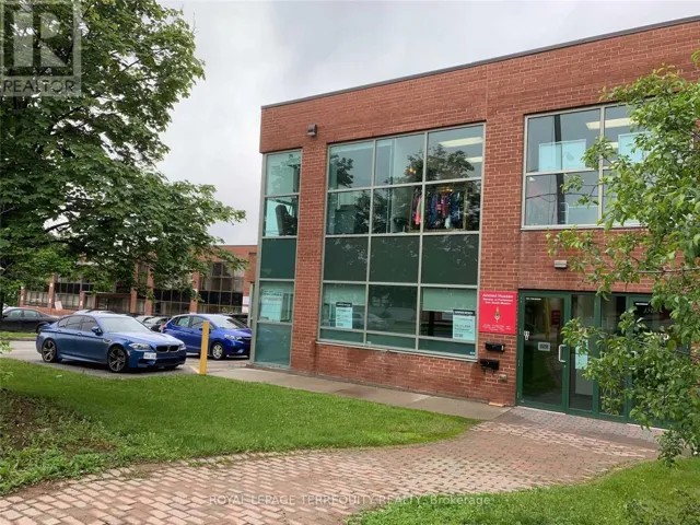 A - 99 INGRAM DRIVE, Toronto (Brookhaven-Amesbury), Ontario M6M2M2