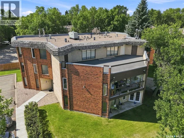102 431 Tait COURT, Saskatoon, Saskatchewan S7H5L3
