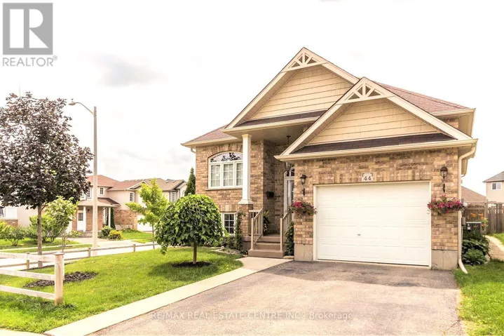 44 LEMON GRASS STREET, Kitchener, Ontario N2N3R5