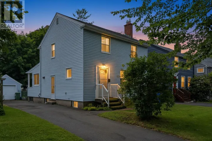 828 Bridges Street, Halifax, Nova Scotia B3H2Z7