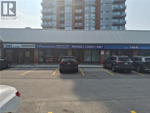 573 MAPLE Street Unit# 2, Burlington, Ontario L7S2E8