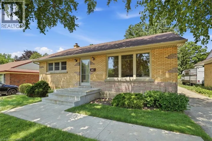 184 MURDOCK Avenue, Waterloo, Ontario N2J2M5
