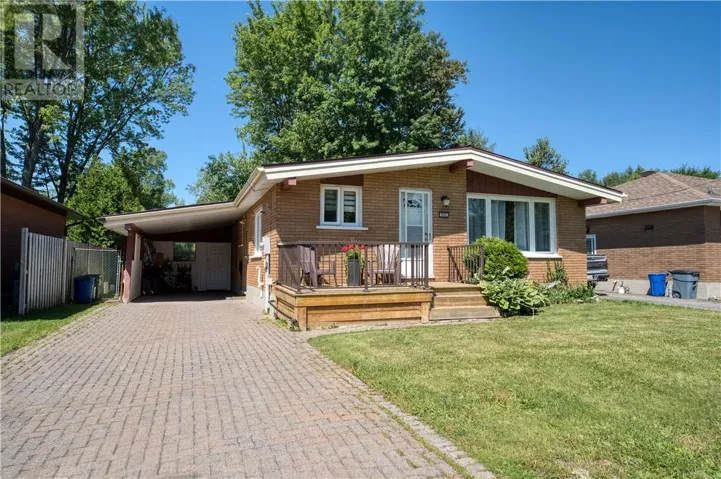886 Beatrice, Greater Sudbury, Ontario P3A3E5