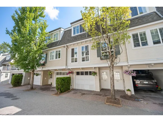 93 8930 WALNUT GROVE DRIVE, Langley, British Columbia V1M3K2