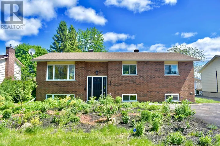 587 ALFRED STREET E, Pembroke, Ontario K8A8A2
