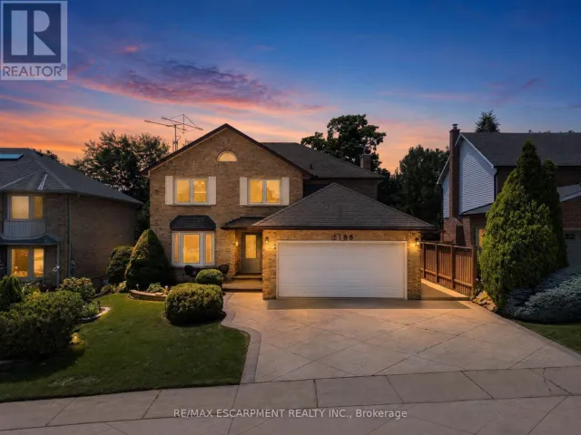 2188 BADER CRESCENT, Burlington (Brant Hills), Ontario L7P4N6