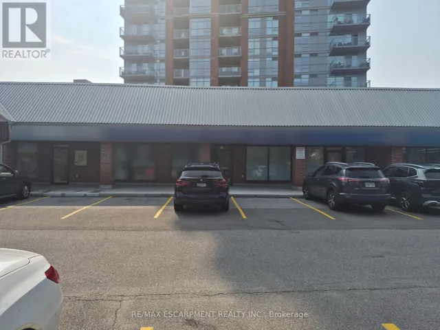 2 - 573 MAPLE AVENUE, Burlington (Brant), Ontario L7S2E8