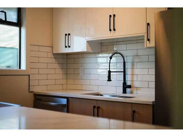 306 1526 GEORGE STREET, White Rock, British Columbia V4B4A5